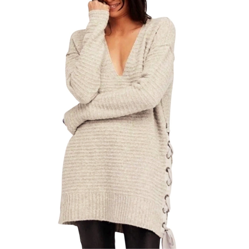 Free People Heart It Lace-Up‎ Sweater Oversize Small Gray Chunky Knit V-neckline